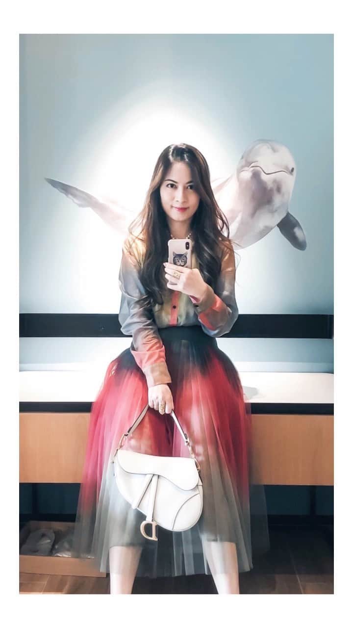 Ruby Kwanのインスタグラム：「It’s my #BirthdayStaycation. 💫 Staying in Hong Kong for my birthday and I’m showing you the hotel room we are staying tonight. 😎 A decent room with the ocean theme and an amazing lagoon view. #hotelroomtour  @hongkongoceanparkmarriott is absolutely an urban retreat. #ThePerfectUrbanGetaway package includes a bespoke set dinner, one-night accommodation in Premier Room plus complimentary breakfast is exclusively available on @klookhk now. Perfect for couple or family with children too.  @laisundining #LaiSunDining #oceanparkmarriotthotel #klookhk #rougeclosetlifestyle ______________________________________________________ #rubykwan #mrandmrs5 #happyweekend #staycation #minivacation #getaway #weekendstaycation #weekendescape #weekendvibes #familygetaway #discoverhongkong #amazinghongkong #explorehongkong #hongkonghotel #instahongkong #hongkonglife #hongkongstyle #hktravel #hongkong #klook #klooktravel」