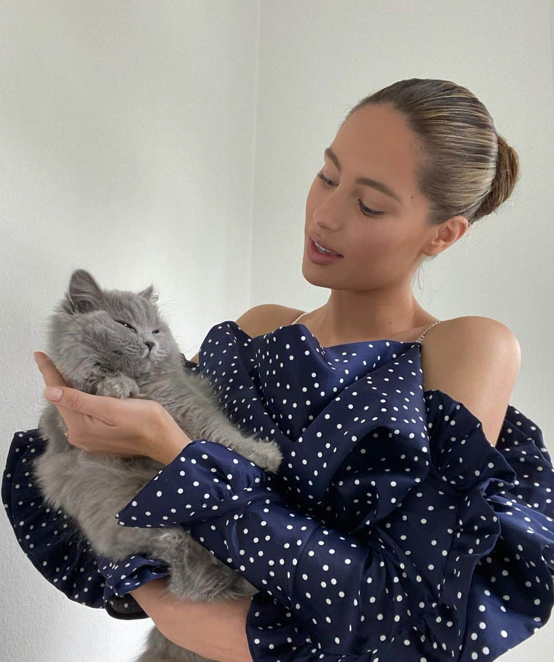 Mathilde Goehlerのインスタグラム：「Moshu in this photo (‾◡◝ )」