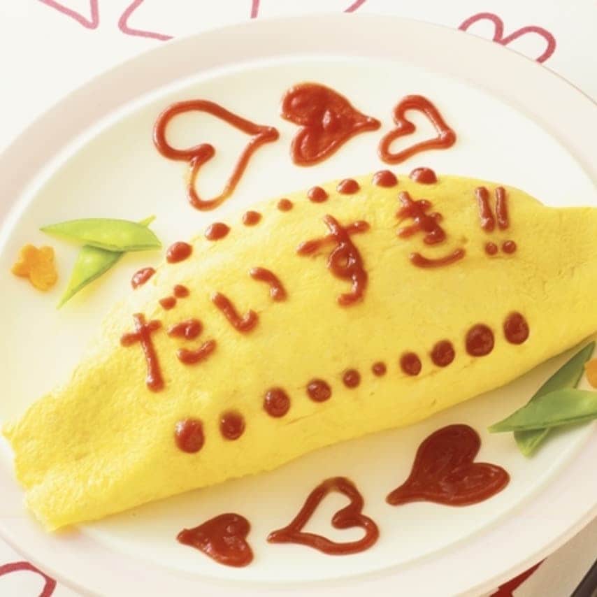 宇月田麻裕さんのインスタグラム写真 - (宇月田麻裕Instagram)「これ載せてなかったー。もうすぎちゃった。 5/21FM NACK5今日のラッキーフード占い！ 恋愛運をUPさせてくれるのは、トマト。 オムライスなどのケチャップライスを食べよう。 ケチャップを使って、卵の上に「ＬＯＶＥ」とか「スキ」とか愛情表現する文字を書けば、なおさらグッド。あなたの「好き」な気持ちが伝わっていきそう。 ￼  #美味しい物を食べて運気UP  #ラッキーランチ　#ラッキーフード　#fmnack5　#スマイルサミット　#mahiroutsukita #宇月田麻裕　#開運食べ物 #パワーフード  FM NACK5 「Smile SUMMIT」　　美味しい物を食べて運気UP!　開運研究家　ウツキタマヒロの「Lucky Lunch」  月曜～木曜　11時ころオンエアー￼  陰陽五行(ｲﾝﾖｳｺﾞｷﾞｮｳ)による今日のあなたのラッキーフードは？  ランチで食べられなかったあなたは、ディナーでもOK！ (アレルギーの人は食べたらだめよ(^-^;) よかったら、聴いてみてくださいね💛📻 FM NACK5 「Smile SUMMIT 」  https://radiko.jp/mobile/ 【Smile SUMMIT】 放送タイムテーブル」5月23日 20時07分 - mahiro_utsukita