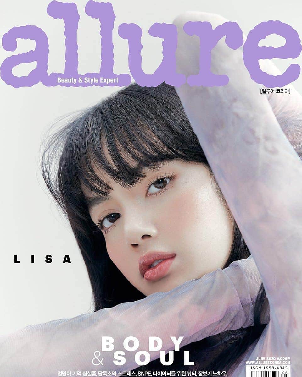 Just a girlさんのインスタグラム写真 - (Just a girlInstagram)「Lisa For Allure @lalalalisa_m Korea Magazine June Cover Issue 💜 . . . . . . #리사 #Lisa #ลลิษามโนบาล #Lalisa #BLΛƆKPIИK #블랙핑크  #オシャレ#韓国人 #韓国 #セルカ #自撮り #ファッション #フォロー #일상#셀카#셀스타그램#오늘의훈남#얼스타그램#훈남#셀피#koreangirl#f4f#선팔하면맞팔#좋반#좋아요#선팔#맞팔#오늘의훈녀#훈녀#협찬」5月24日 6時37分 - cecithegirl