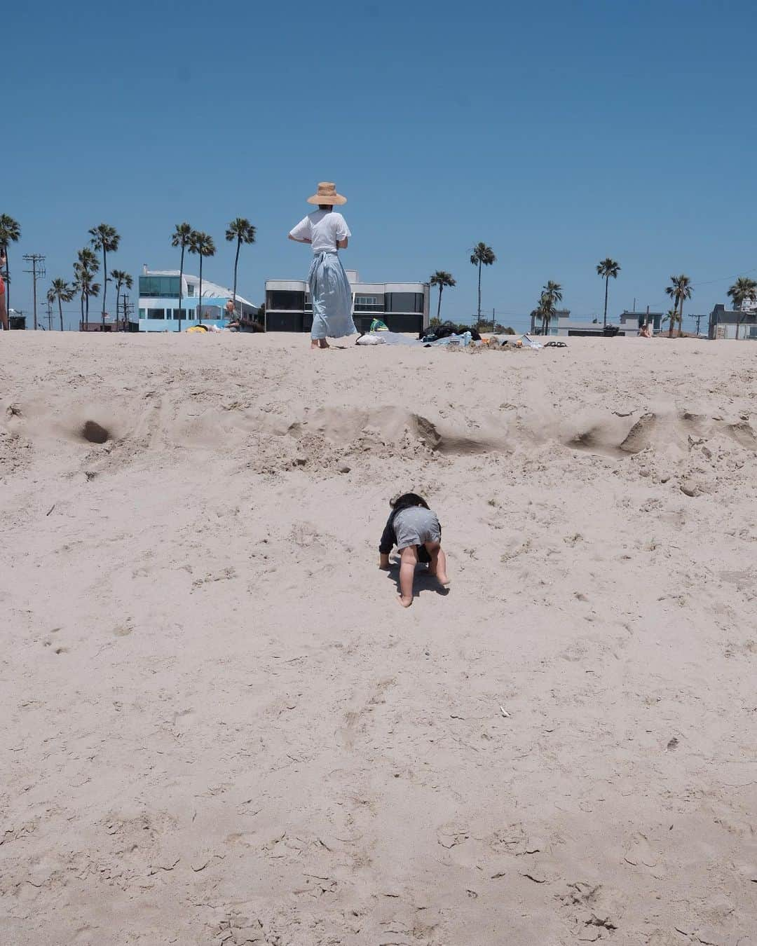 佐々木千絵さんのインスタグラム写真 - (佐々木千絵Instagram)「Beach peach 🏖  #LA #beach #ロサンゼルス#ビーチ」5月24日 6時54分 - chie1012