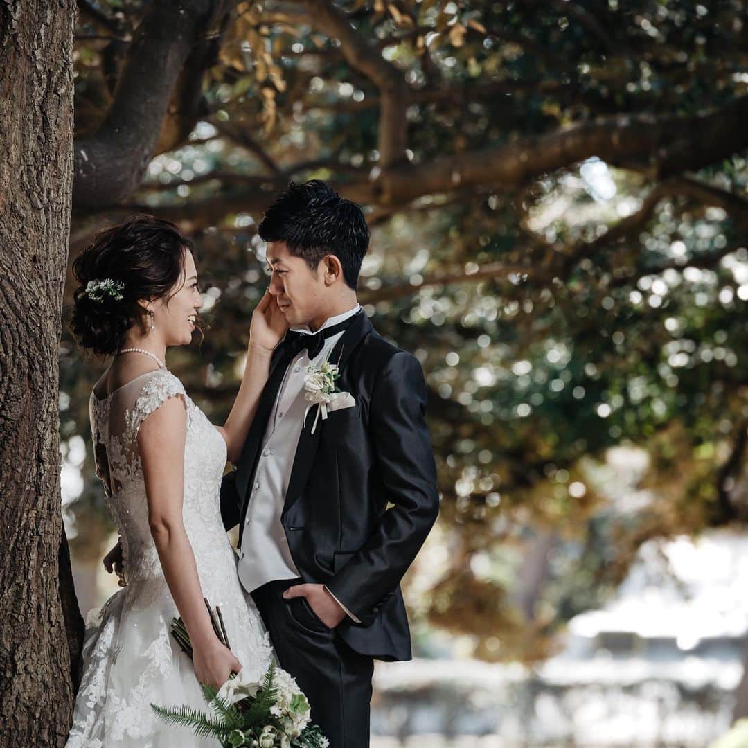 BRAININGPICTURES_tokyoのインスタグラム：「・ これから始まる二人の時間 ・ ・ ・ ・ ・ ・Company:⁣ @brainingpictures_tokyo⁣ ・ #brainingpictures  #brainingpictures_tokyo  #wedding #insta_wedding  #ig_wedding  #weddingday #weddingphotography #weddingphotographer #veryspecialday  #bridal  #花嫁準備 #関東前撮り #卒花  #タカミブライダル #南青山ルアンジェ教会  #ウェディング  #ブライダル  #ブライダルフォト  #ブライダルフォトグラファー #街中スナップ #結婚式 #結婚写真  #関東花嫁  #ウエディングレポ #プレ花嫁さんと繋がりたい  #プレ花嫁  #プレ花嫁準備 #2020春婚  #2020夏婚 #chapel」