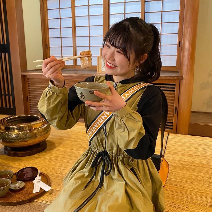 出口結菜のグルメインスタ