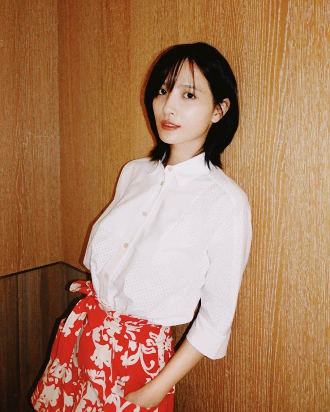 吳子霏（Ellen Wu）のインスタグラム：「@redvalentino ❣️」