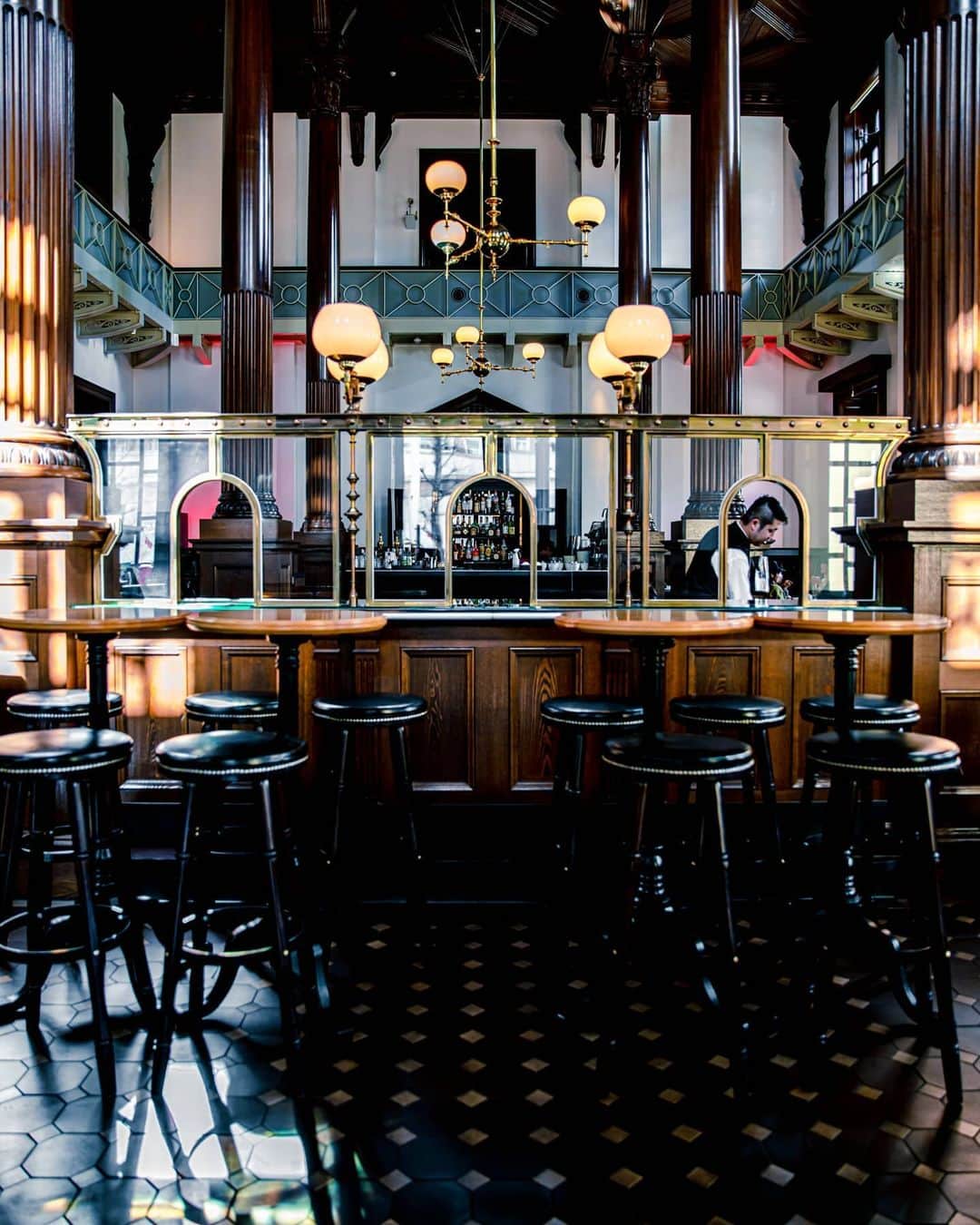 6151のグルメインスタ