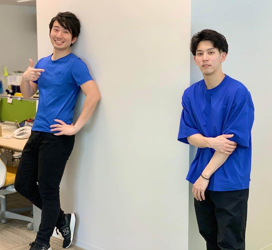 福田太郎のインスタグラム：「🟦🟦 これからも、仲良くやっていけそうです✌️ #瀧原光 くん @167.0_____cm #NORD ⠀ #青い #あおい #アオイ #blue #青黒 #かぶり ⠀ #あと少しだけ #もう少し #自粛 してなくちゃ。 でも大切なことは、命守ることなんだ。 だからそうだよ〜くじけそうな、ときこそ #イチモニ！観るんだよ〜♪ #今日の一言 #スタートライン」