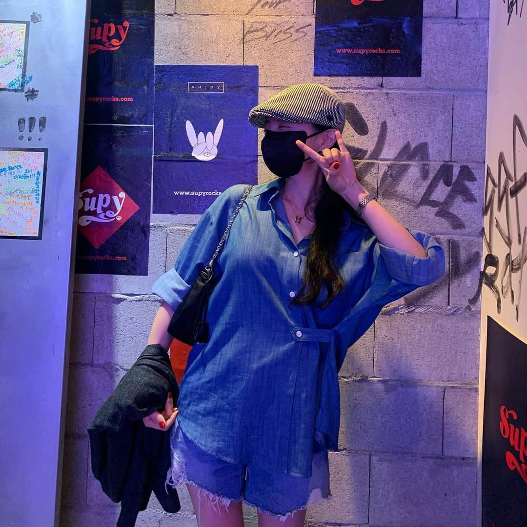 MeJiwooさんのインスタグラム写真 - (MeJiwooInstagram)「💙❤️🖤」5月23日 23時42分 - mejiwoo103