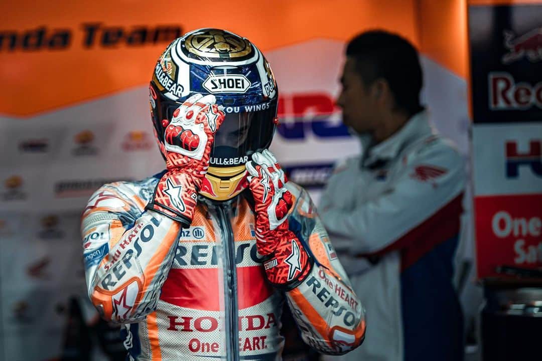 レプソル・ホンダのインスタグラム：「Saturdays past. ⠀⠀⠀⠀⠀⠀⠀⠀⠀ #JapaneseGP 🇯🇵」