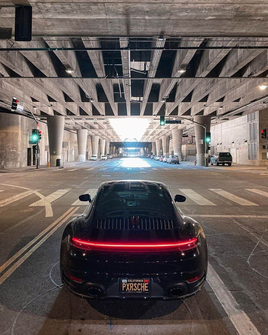 Porscheさんのインスタグラム写真 - (PorscheInstagram)「Nothing but tunnel vision. (📸 @Andreas722) #PorscheMoment ___ Fuel consumption combined: 911 Carrera 4S: 10,1 - 9,7 l/100 km; CO2 emissions: 231 - 222 g/km」5月24日 1時00分 - porsche