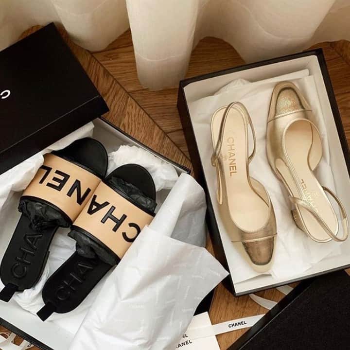 GILTさんのインスタグラム写真 - (GILTInstagram)「Your new “house shoes”: #Chanel. Photo by: @martinalamode. #gotitongilt」5月24日 1時01分 - gilt