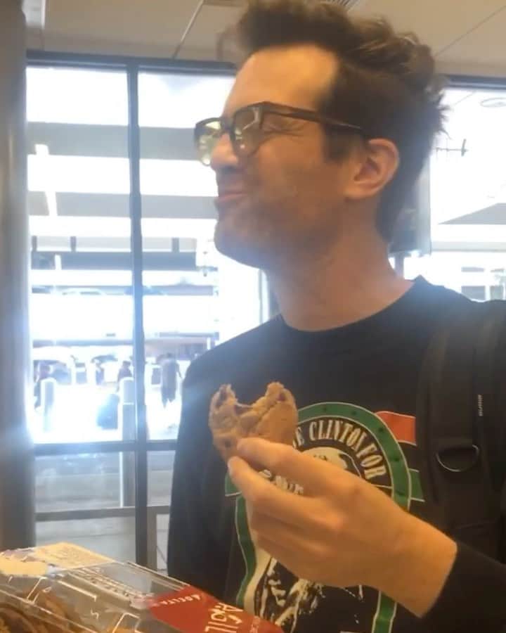 メイヤー・ホーソーンのインスタグラム：「The Last Dance 🍪」