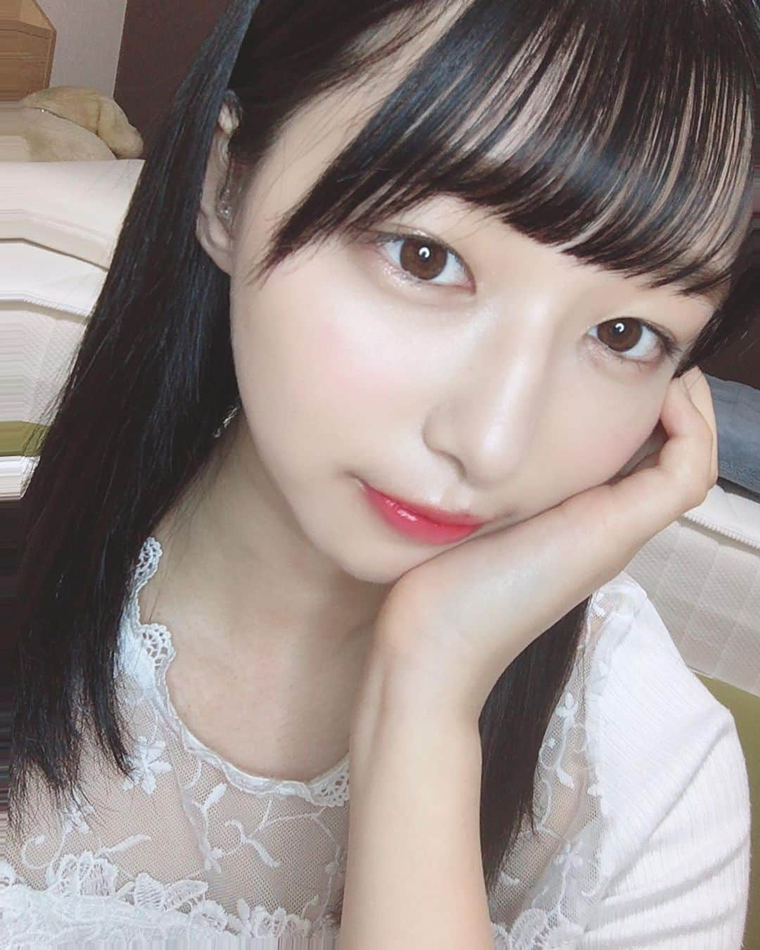 我妻ゆりかさんのインスタグラム写真 - (我妻ゆりかInstagram)「メイク研究してたらいい感じになった〜！！…はず？？？🥺🥺💓 いままでで1番上手くできたかも！！🥰と思ってる……💧」5月24日 1時56分 - wagatsuma_yurika