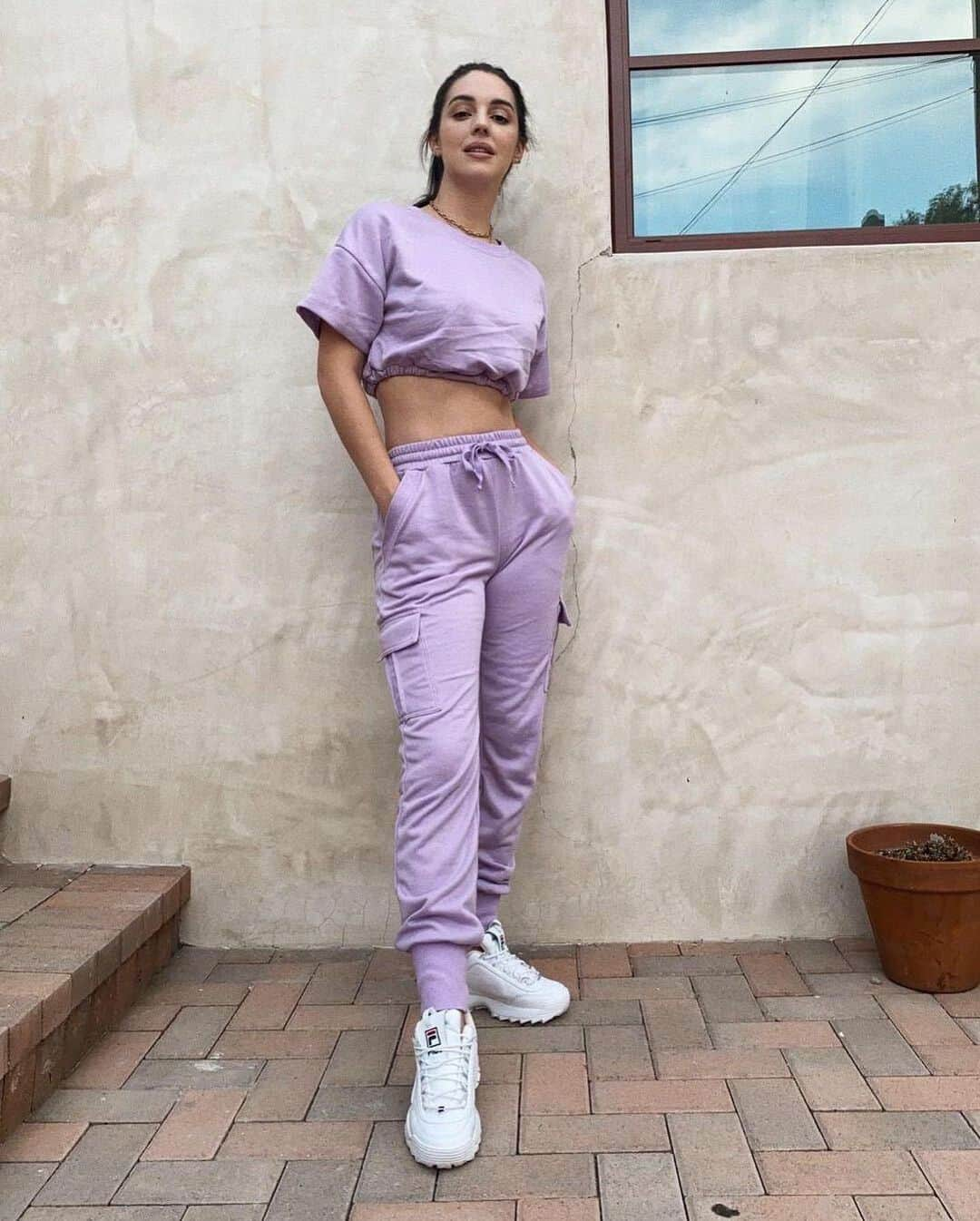 アデレード・ケインさんのインスタグラム写真 - (アデレード・ケインInstagram)「Lavender 😈 @fashionnova fashionnovapartner」5月24日 3時26分 - adelaidekane