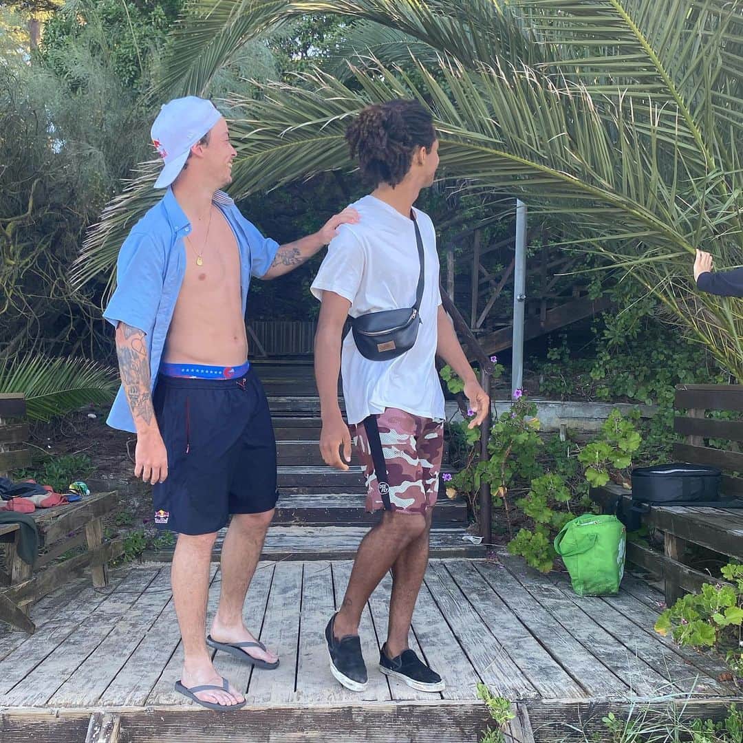 グスタボ・リベイロのインスタグラム：「🌴」