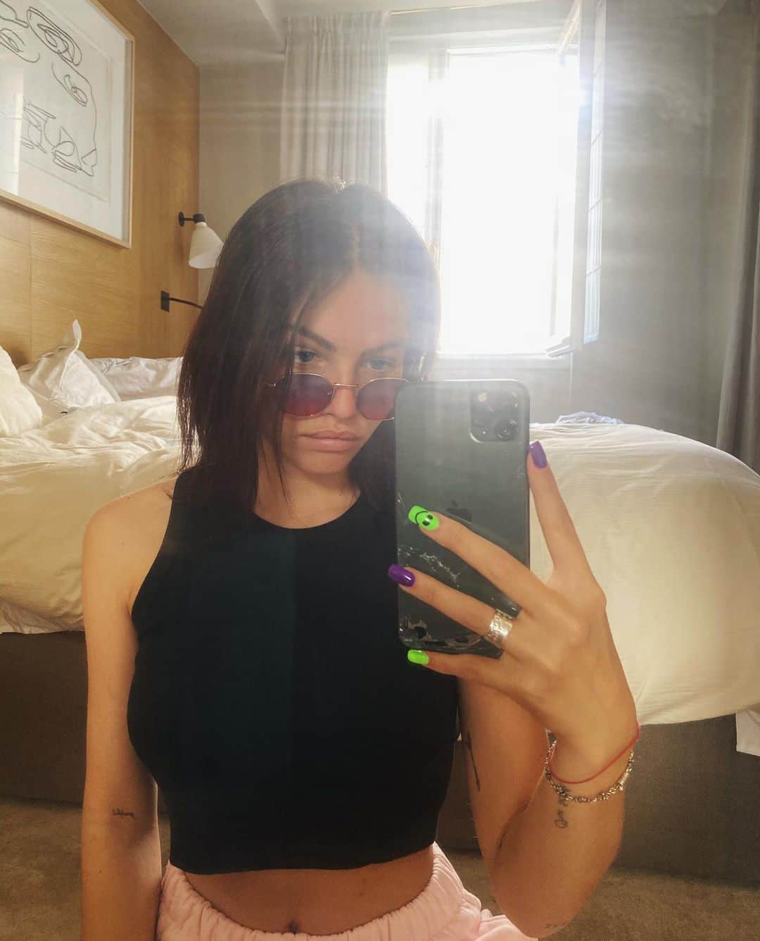 ティラーヌ・ブロンドーのインスタグラム：「💚💜💚💜」