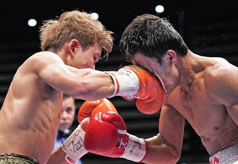 京口紘人のインスタグラム：「. . . Fight photo . . bestshot . . 📷 @naobox2001 . . . #京口紘人 #hirotokyoguchi #boxing #今までの試合を画像で振り返る #naokifukuda」