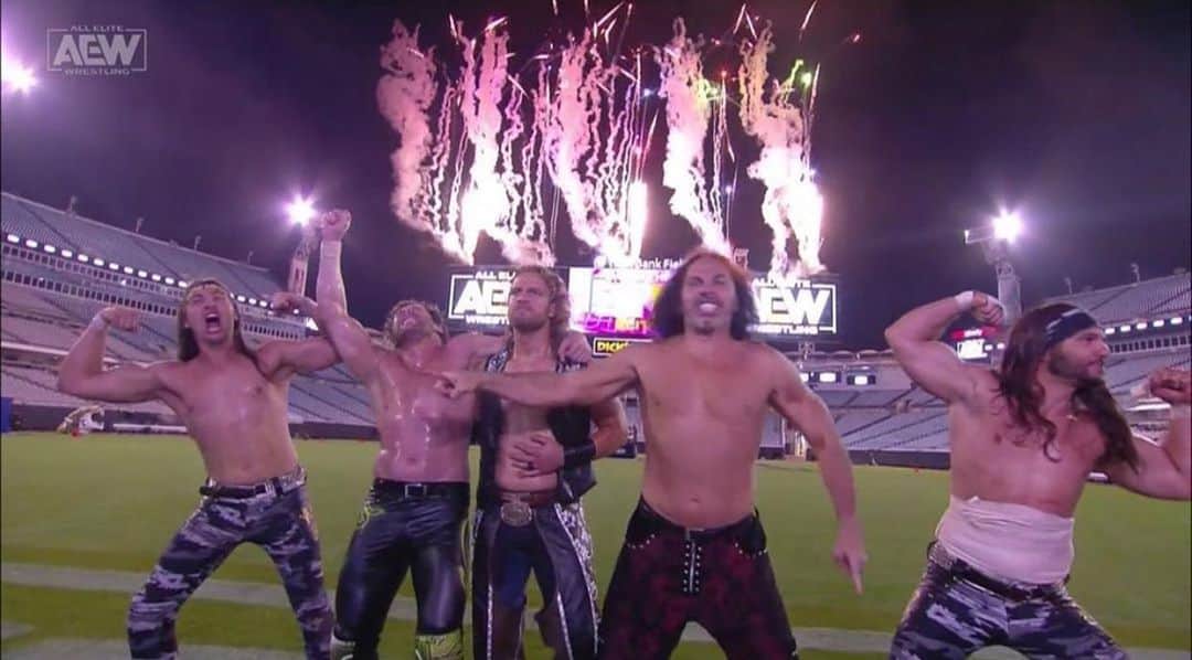 ニック・ジャクソンのインスタグラム：「Quite possibly my favorite match of my career. #stadiumstampede」