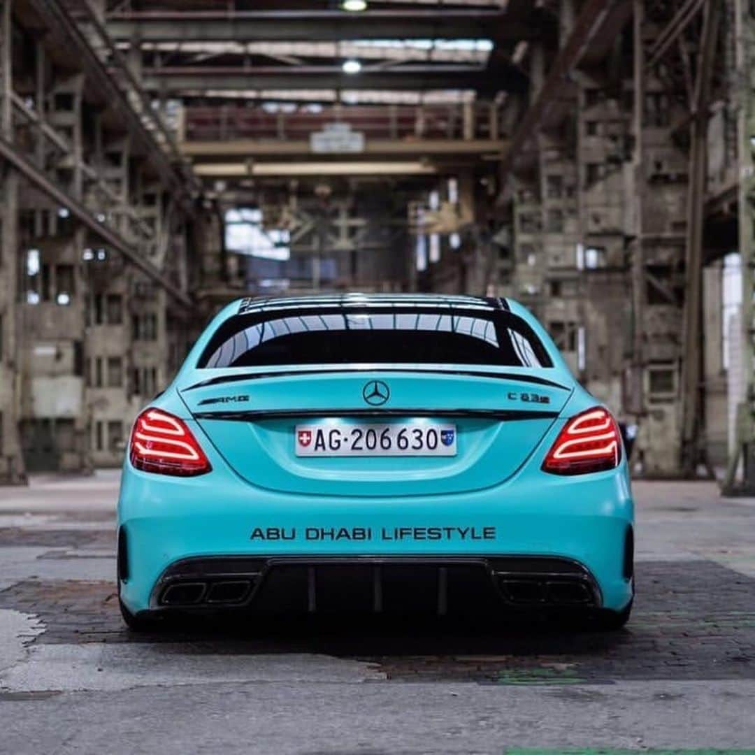 CarsWithoutLimitsさんのインスタグラム写真 - (CarsWithoutLimitsInstagram)「Mint Green C63S AMG 🐬 Owner @mint_c63s  #carswithoutlimits #mercedes #benz」5月24日 8時01分 - carswithoutlimits