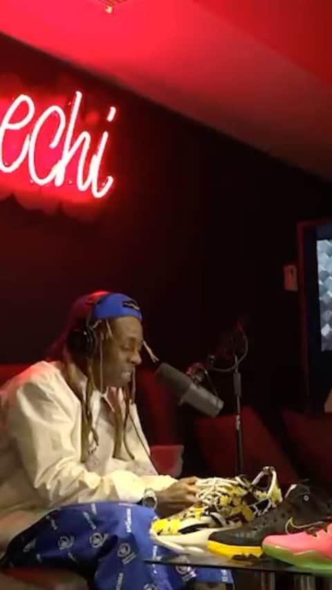マック・メインのインスタグラム：「Throwback Story! #MyPresidentIsBlack #YoungMoneyRadio」