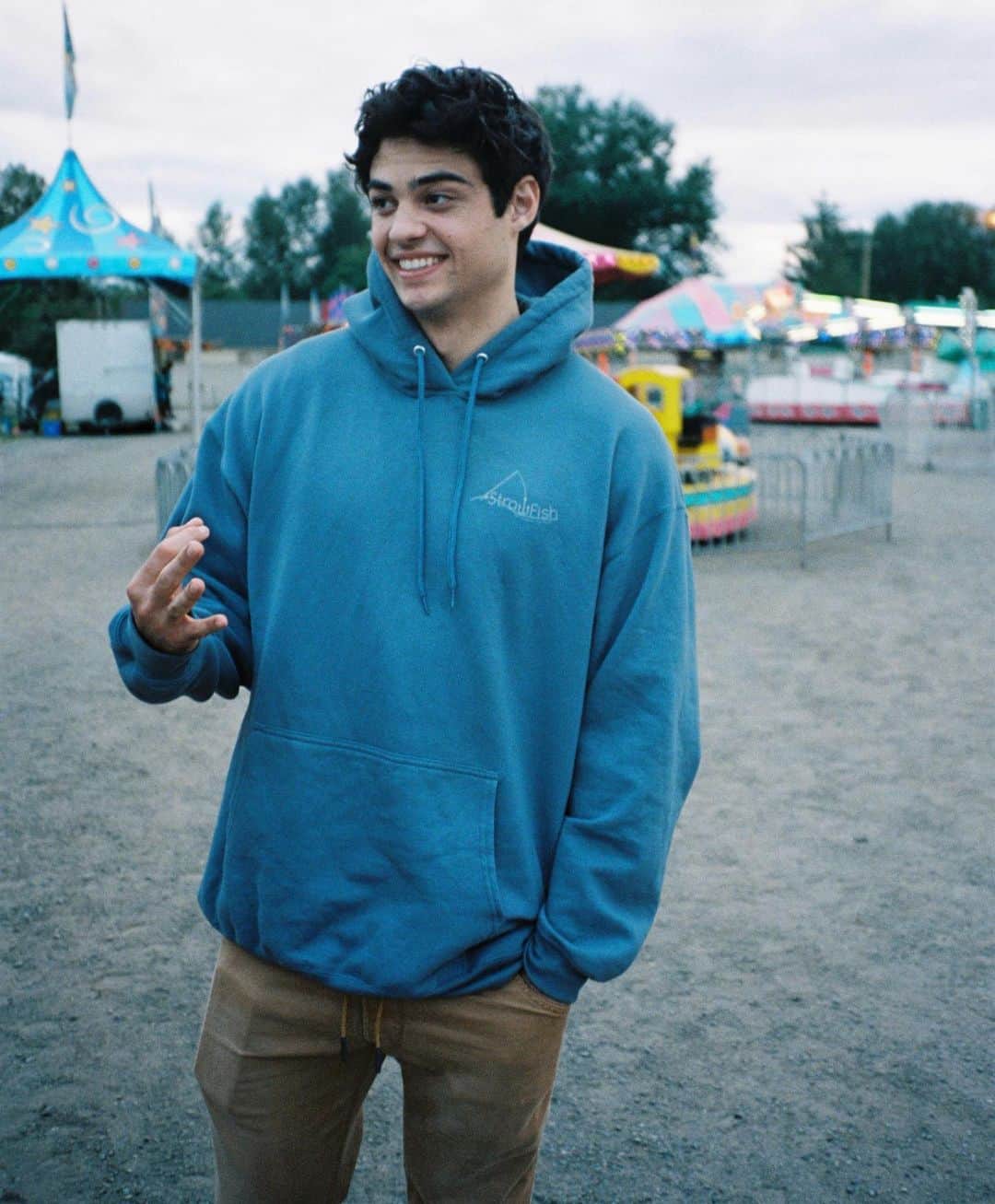 ノア・センティネオのインスタグラム：「Summer away from home - that time we got an entire carnival to ourselves.」