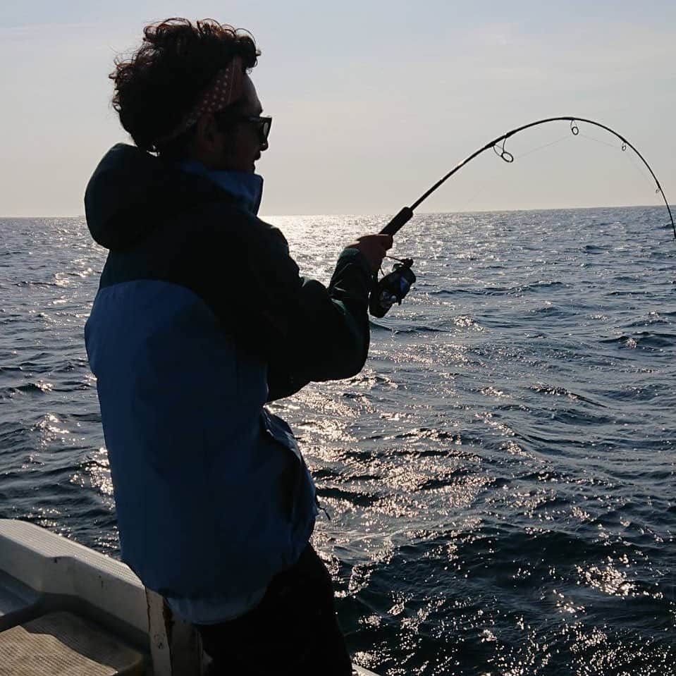 春日潤也さんのインスタグラム写真 - (春日潤也Instagram)「釣り師になりたい。 下手だけど釣りは楽しい。 @yuta_exp7115 師匠に弟子入り。  #fishing #bskkfishing #幕島」5月24日 10時04分 - junya_kasuga