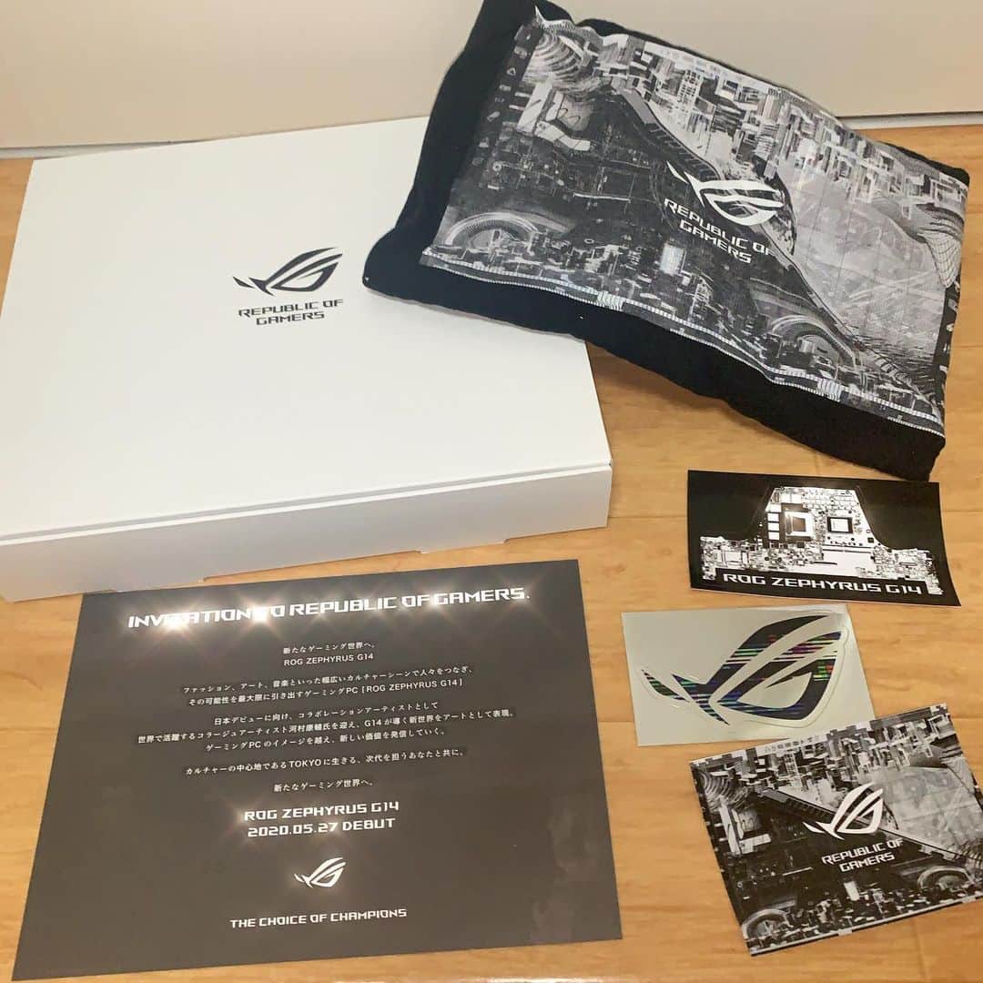 鈴木リサさんのインスタグラム写真 - (鈴木リサInstagram)「新たなゲーミング世界へ。  #ROG#RepublicOFGamers #ROGZephyrusG14 #新たなゲーミング世界へ #PR」5月24日 11時20分 - risa_osaru