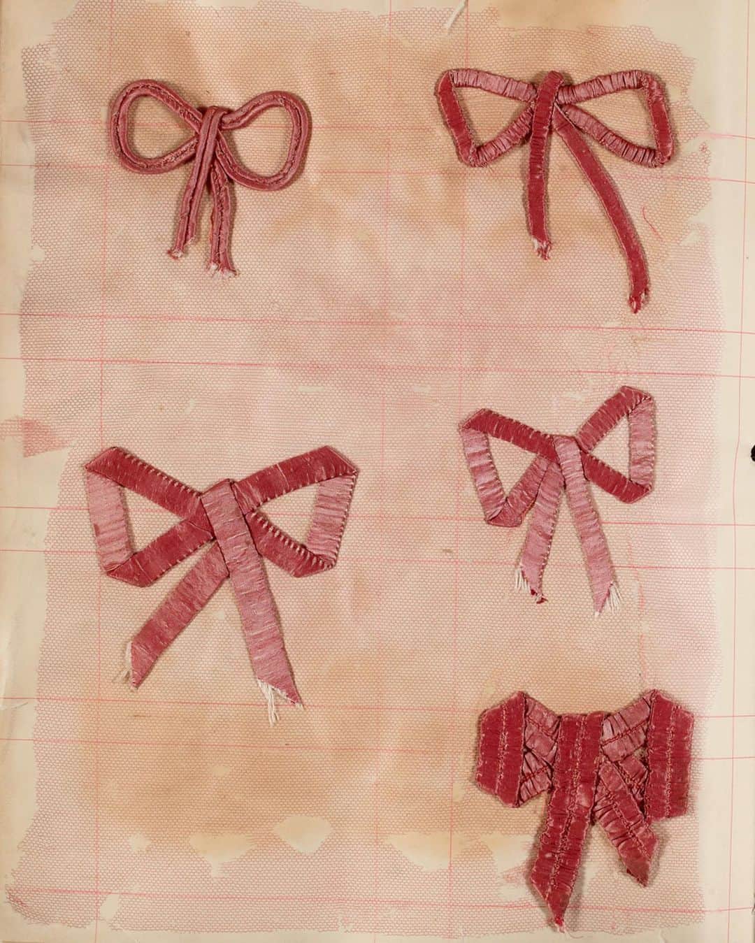 ランバンのインスタグラム：「"Embellishment was, and still is, so integral to the house of Lanvin: how to achieve the beauty of effect - with pattern and light - and to imagine the wearer's movement. The sample books in the archive give us a clue to the wealth of skills developed for the collections, but also of experimentation (some found here were never used). Bows run through the archive, as delicate fastenings, then abstracted as the essential feminine motif, and then find their way into new menswear collections - Bruno Sialelli keeping the archive alive through re-description, and re-interpretation." A quote by #JudithClark from #LanvinDialogues fifth episode, to watch via @Lanvinofficial IGTV.  Featuring @Laure_Harivel, Head of Archives at Lanvin, #AdamPhillips, Psychoanalyst and Writer, and #AmydelaHaye, Professor of Dress History and Curatorship, all invited by Creative Director @BrunoSialelli to discuss about #Lanvin’s past and present, from their home.  Pictures credits: Embroideries created in Lanvin’s embroidery workshop.  Copyright Patrimoine Lanvin」
