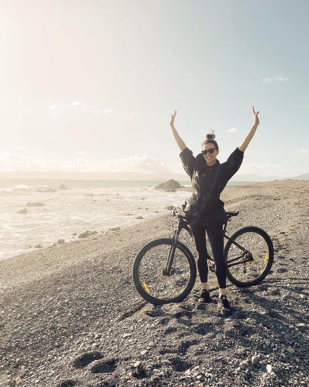 ギャランス・ドレのインスタグラム：「I miss you, New Zealand! (And the people in it!!!) .  Loved this ride towards the lighthouse and can’t wait to do it again. 🚴🏼‍♀️ Happy Sunday!!!」