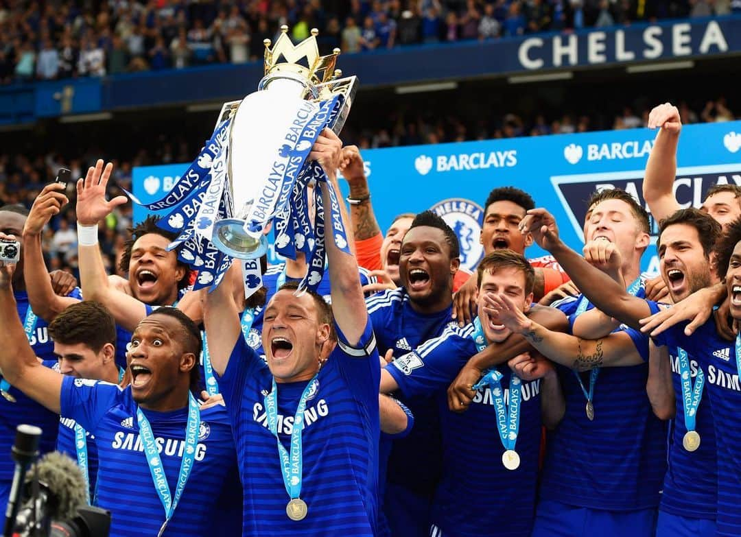 チェルシーFCさんのインスタグラム写真 - (チェルシーFCInstagram)「Champions of England 🏆 There’s no better feeling than that! 💙 #onthisday in 2015! #CFC #Chelsea」5月24日 19時24分 - chelseafc