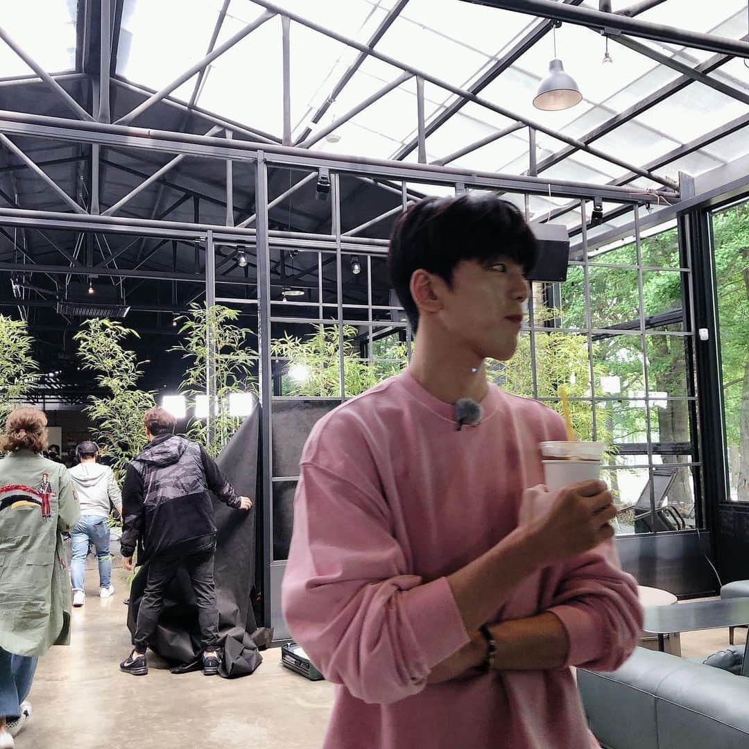 キム・ミンギュのインスタグラム：「재미있게 보셨나요? 너무 어려웠습니다... 게임들이... #런닝맨」