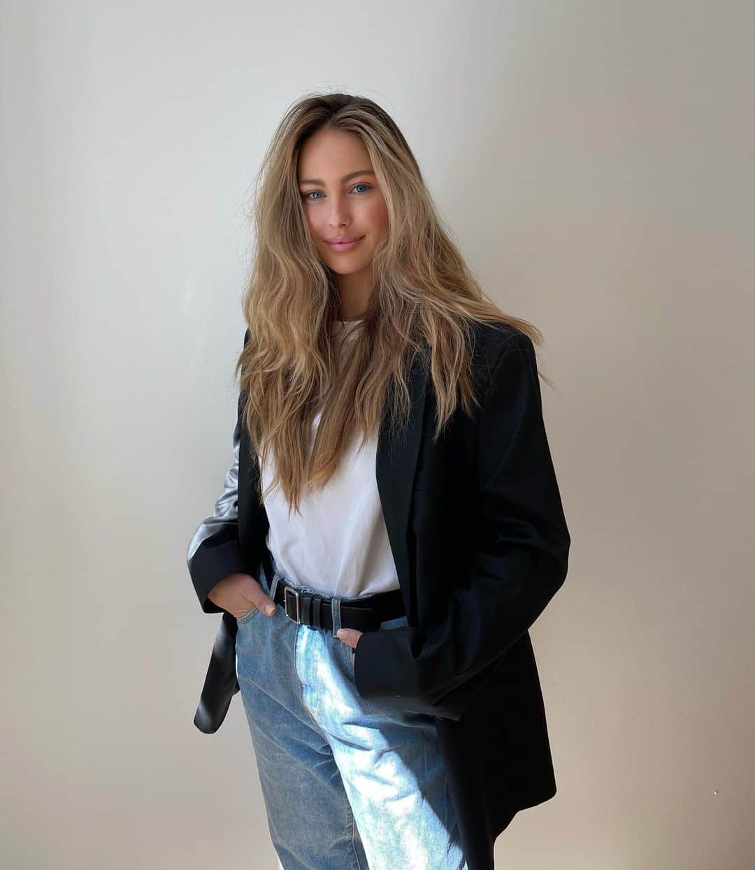 Mathilde Goehlerのインスタグラム：「Hi 🥰」