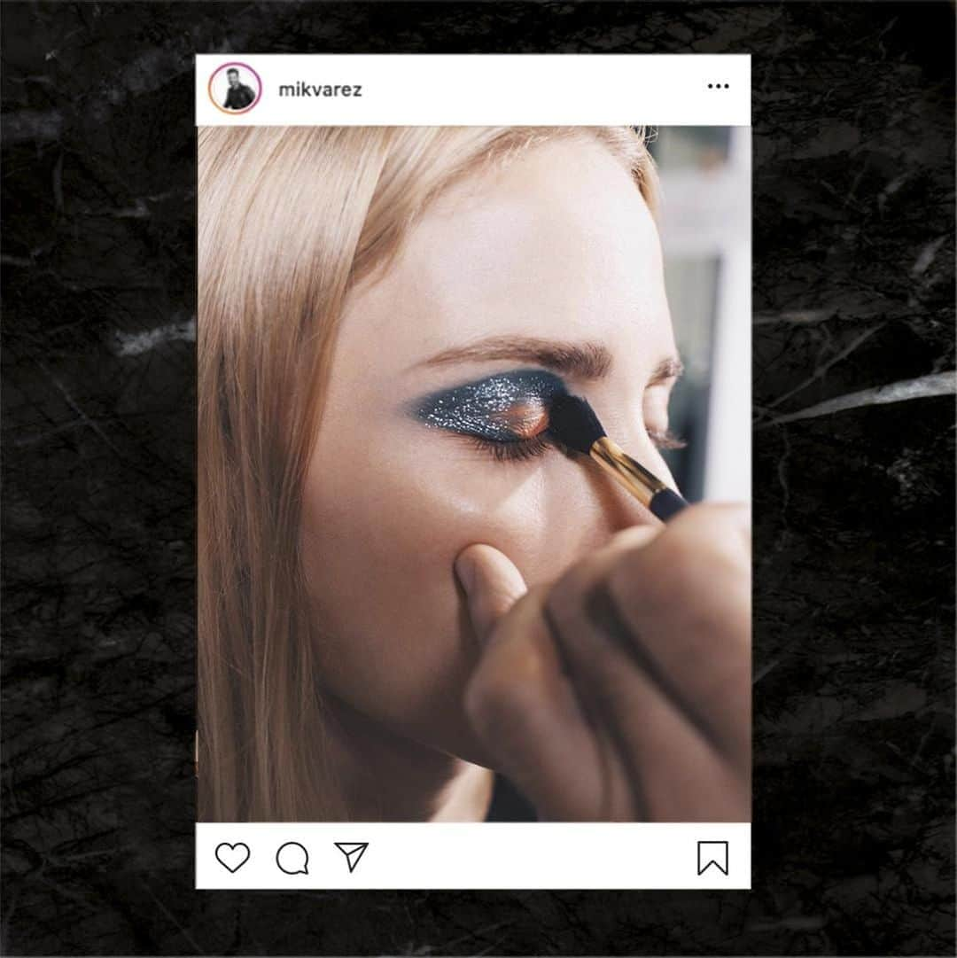 Yves Saint Laurent Beautyさんのインスタグラム写真 - (Yves Saint Laurent BeautyInstagram)「Sweep on a combo of the duotone, shimmery SEQUIN CRUSH, to create a bold, graphic eye... @mikvarez SEQUIN CRUSH N°8 LOUDER BLUE #yslbeauty #regram #sequincrush」5月24日 20時58分 - yslbeauty