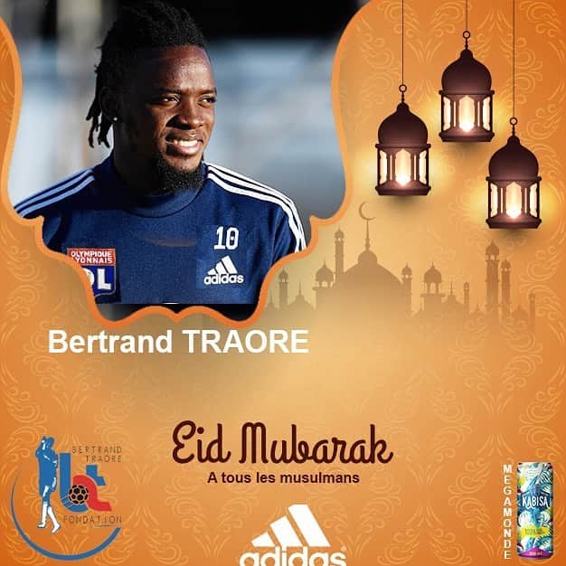 バートランド・トラオレさんのインスタグラム写真 - (バートランド・トラオレInstagram)「Eid Mubarak à tous #ato #ato #10🇧🇫🔴🔵🐎」5月24日 20時53分 - bertrandtraore10