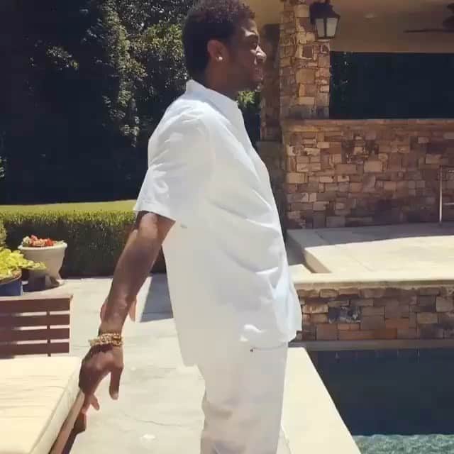 グッチ・メインのインスタグラム：「I drop Traphouse May 24 2005 15 yrs ago started my career and I got out 4 years ago 2016 thanks all who stayed down fuck all y’all who snitched on me and switched sides! #happymemorialweekend」