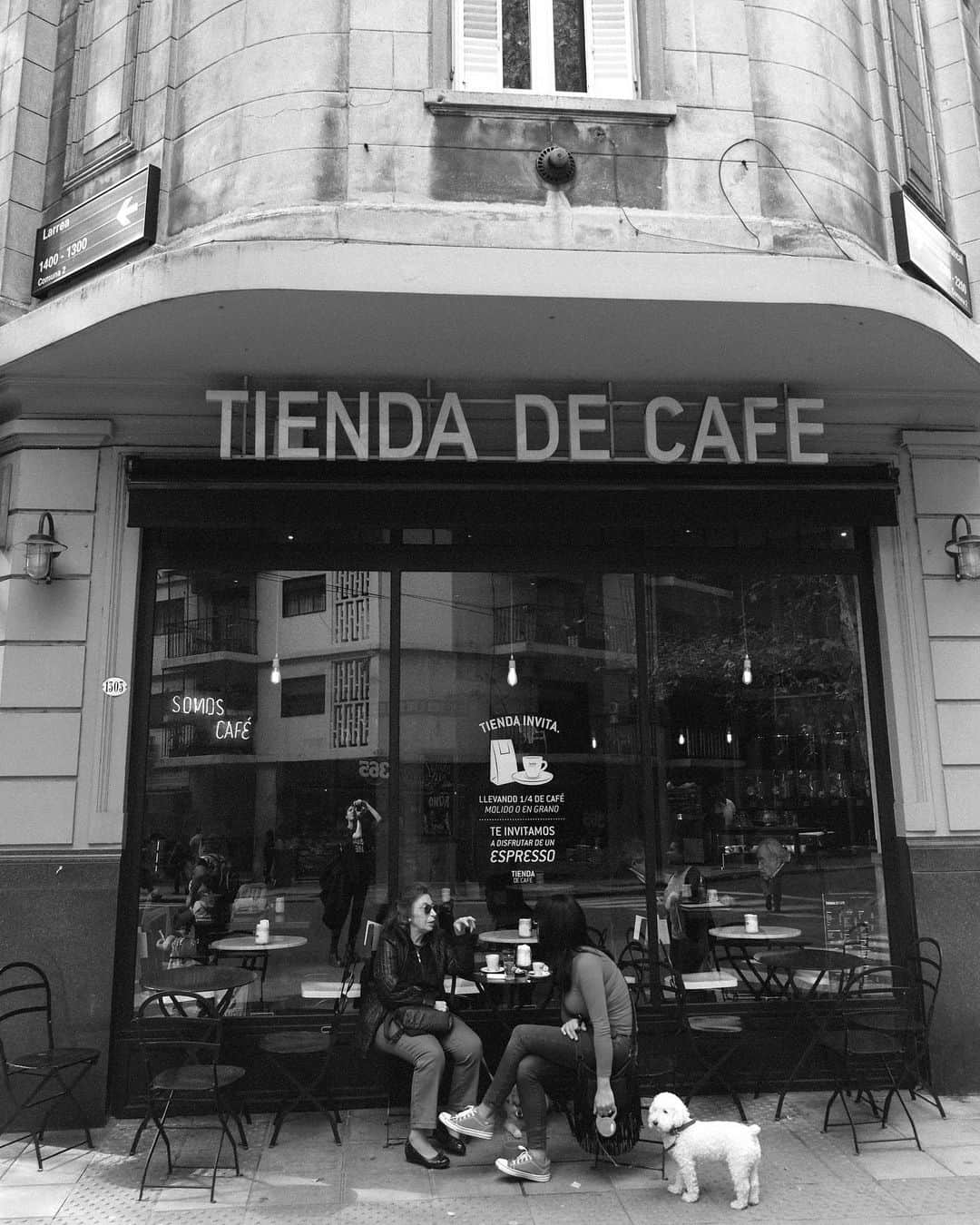 シシド・カフカさんのインスタグラム写真 - (シシド・カフカInstagram)「. . 珈琲の店 と言う名のカフェ . . #アルゼンチン #ブエノスアイレス #argentina  #buenosaires」5月24日 21時19分 - shishido_kavka