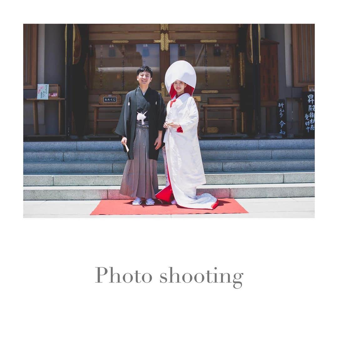 日比谷パレスさんのインスタグラム写真 - (日比谷パレスInstagram)「《 Photo shooting 》 . . 日比谷公園での撮影はグリーンが映えて ナチュラルなお写真に🌿 . お式をされる神社では、 趣のある日本の歴史を感じる一枚を✨ . . photo : @maisondeblanchephoto dress : @maisondeblanche hair&make : @y___styleeee flower : @fiore_soffitta movie : @highland_tokyo coordinator : Hosokawa Shinichiro . . . ▶︎▶︎ YouTube 始めました🌟 channel / PRIOR RESTAURANT & WEDDINGS . ▶︎▶︎ IGTV 更新中🌟 アカウントトップページよりご覧頂けます。 . ご結婚式本番の映像もご紹介中！ ぜひご覧ください🎬🌿 . . --------------------------------------------- . 《 ✔️ お知らせ 》 . 日比谷パレスでは、 新型コロナウイルス感染拡大防止の為 お客様の安全を第一に考え、 企業としての協力体制を示すべく、 5月31日迄レストラン営業の自粛をしておりましたが、 . 【  6月3日より組数限定でのレストラン営業再開 】 . が決定いたしましたのでお知らせいたします。 . . この時期だからこそ、改めて新しい食の魅力や感動の時間を皆様に提供できるようなレストランを目指してまいります。 皆様にお会いできますことを楽しみにお待ちしております。 . --------------------------------------------- . . #日比谷パレス  #日比谷公園 #和装結婚式 #神前式挙式 #白無垢花嫁 #羽織袴 #和装人前式 #一軒家貸切 #一軒貸切ウェディング #卒花レポ #日比谷パレス花嫁 #東京花嫁 #リアルウェディング #式場探し #ガーデンウェディング #レストランウェディング #hibiyapalace #プレ花嫁準備 #ナチュラルウェディング #グリーンウェディング #flowercoordinate #結婚式レポ #ウェディングレポ #ウェディングフォト」5月24日 21時57分 - hibiyapalace_wedding