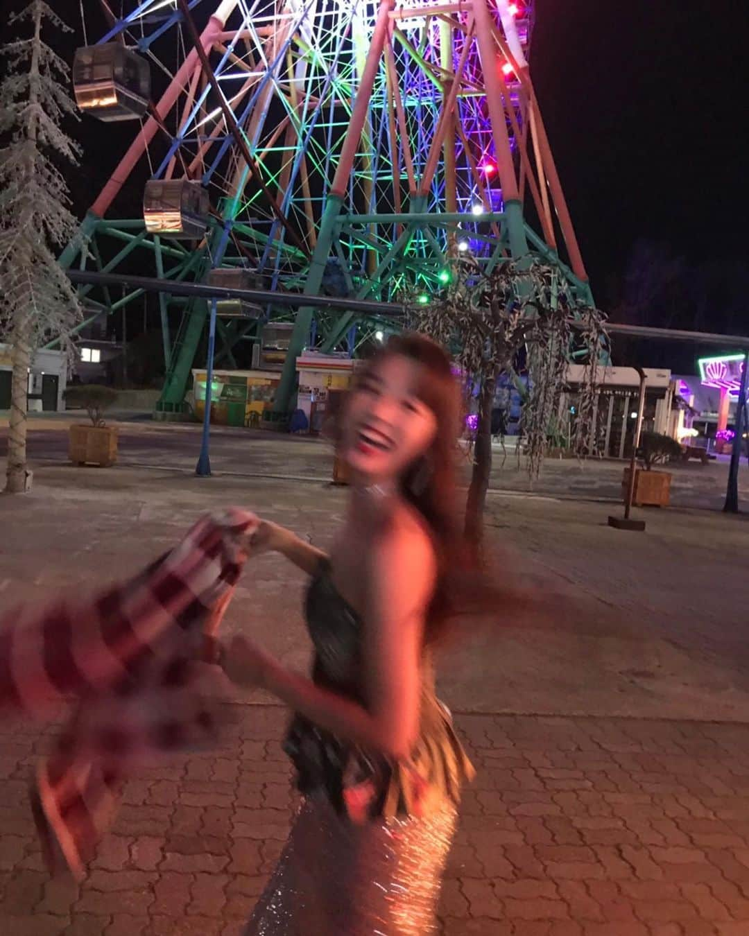 永井麻央さんのインスタグラム写真 - (永井麻央Instagram)「寒かったけど楽しかった🎡🎢🎠✨💕 @sonykorea  #offshot」5月24日 22時04分 - maotin1019