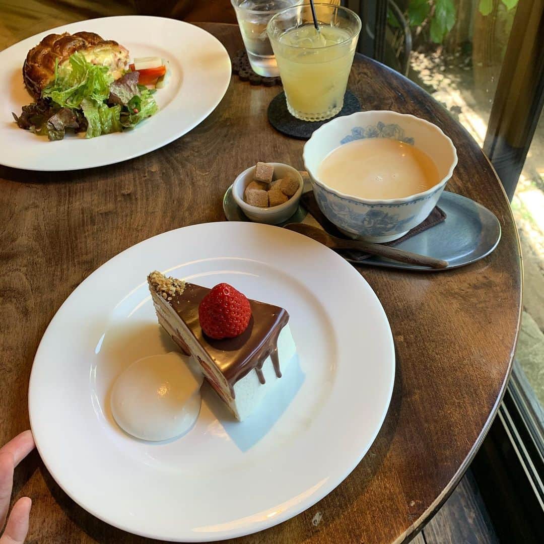 待鳥志織のグルメインスタ