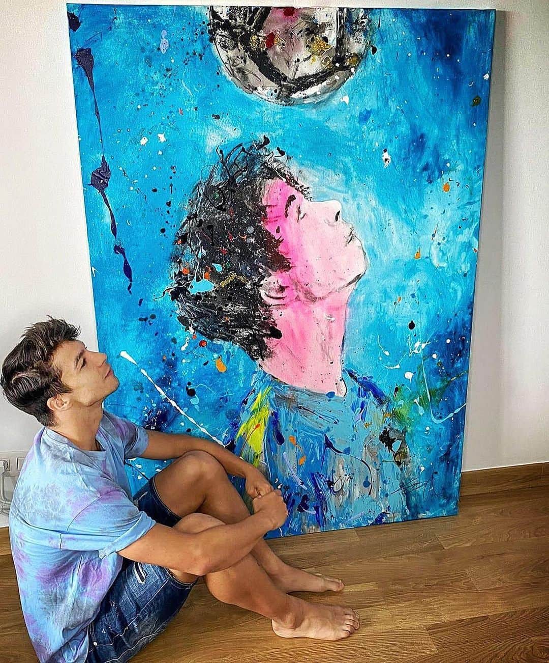 オリベル・トーレスのインスタグラム：「Gracias por mezclar arte con fútbol 💥 @david_partida_montoya」