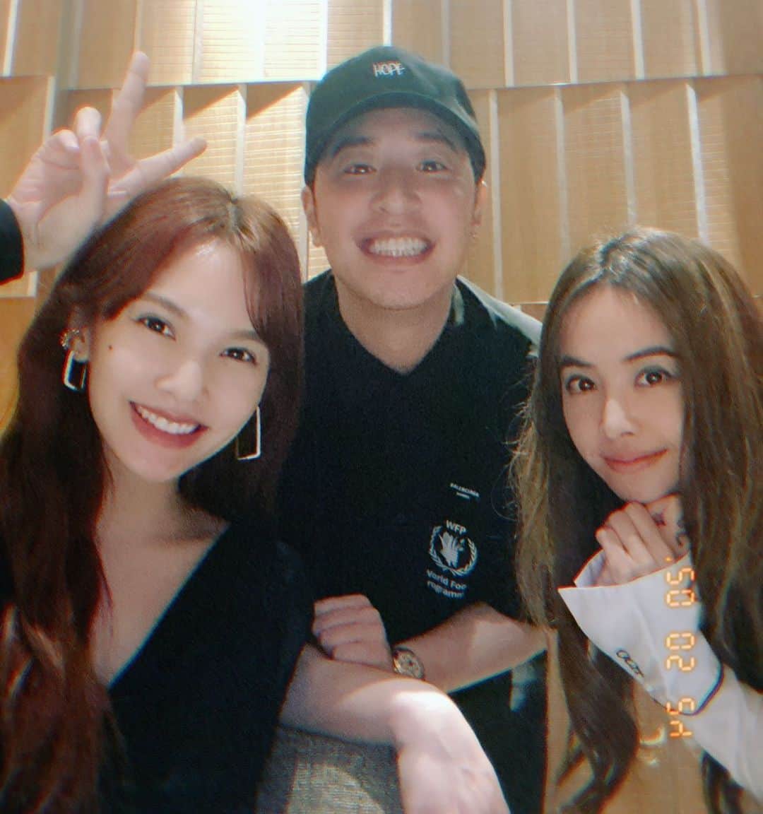 レイニー・ヤンのインスタグラム：「❤️ 和哥哥姐姐吃飯 謝謝潘帥帥請客 @willpan23 @jolin_cai」