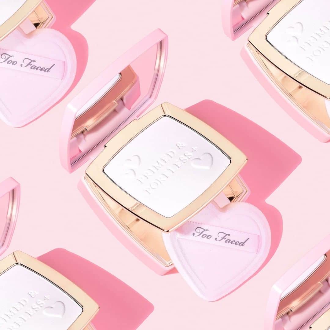 Too Facedさんのインスタグラム写真 - (Too FacedInstagram)「For skin so poreless and smooth, it's unreal 💖 Our Primed & Poreless Face Powder virtually banishes pores and is perfect for touch-ups & controlling shine, or, wear it alone for a natural, filtered effect. ✨ Stock up @ultabeauty! #tfprimedandporeless #toofaced」5月24日 23時01分 - toofaced
