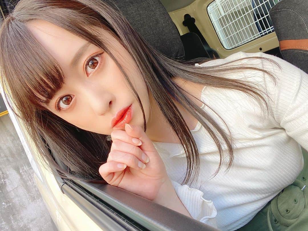 のインスタグラム：「✿﻿ ﻿ クルジムオンラインイベント﻿ ありがとうございました！﻿ 事前のインスタライブに来てくれた方も﻿ ありがとだよ〜！﻿ ﻿ 楽しんで頂けたかな？☺️﻿ ちょっとでも楽しかったと﻿ 思って貰えたなら嬉しいな💓﻿ ﻿ #クルーズグループ #av女優 #AV﻿ #セクシー女優 #桐山結羽 #クルジム﻿ ﻿」
