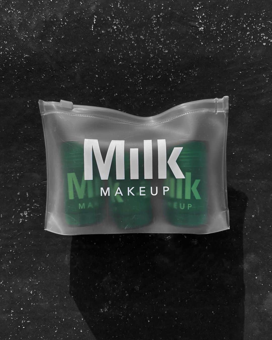 Milk Makeupさんのインスタグラム写真 - (Milk MakeupInstagram)「REAL ONES ONLY: do u know the full name of our newest stick?! HINT: it's got greeeeeen power 🔋」5月25日 0時03分 - milkmakeup