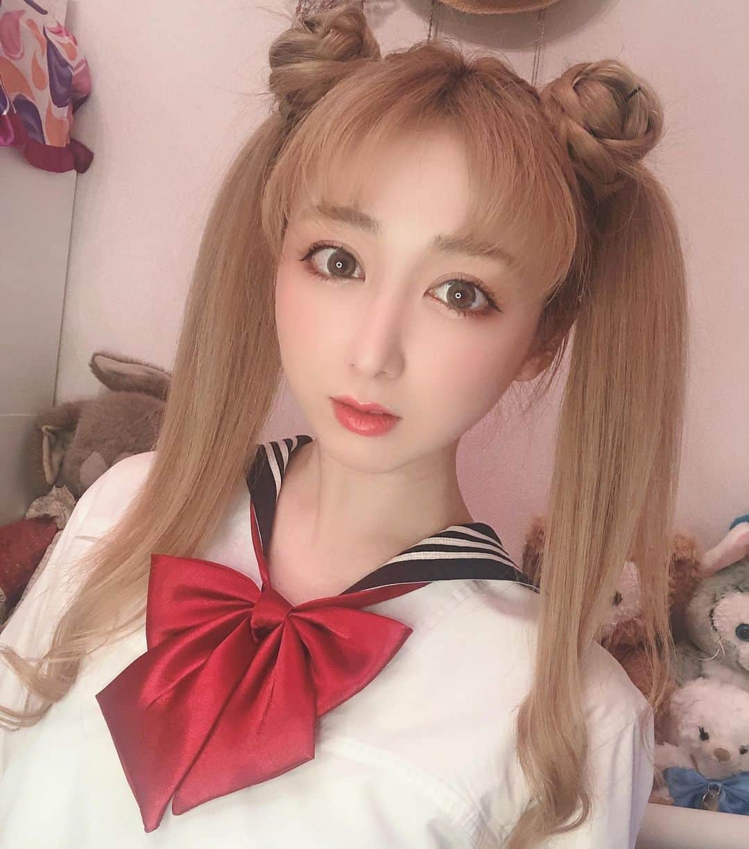 朝比奈南さんのインスタグラム写真 - (朝比奈南Instagram)「地毛でセラムンやってみた🌙  #セーラームーン　#コスプレ　#在宅コスプレ　#sailormoon」5月25日 0時00分 - minami_asahina