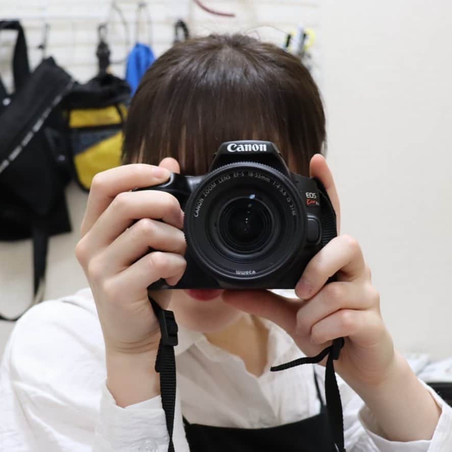溝川凜のインスタグラム：「カメラ女子📸  #canon_photos #eoskissx10」