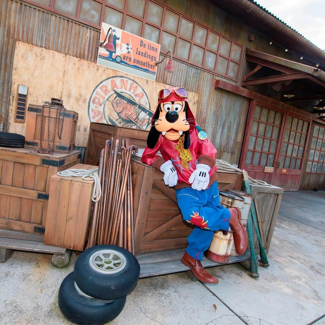 東京ディズニーリゾートさんのインスタグラム写真 - (東京ディズニーリゾートInstagram)「Happy screen debut day! スクリーンデビューおめでとう！ #goofy #screendebut #songofmirage #hangarstage #lostriverdelta #tokyodisneysea #tokyodisneyresort #グーフィー #スクリーンデビュー #ソングオブミラージュ #ハンガーステージ #ロストリバーデルタ #東京ディズニーシー #東京ディズニーリゾート」5月25日 9時44分 - tokyodisneyresort_official