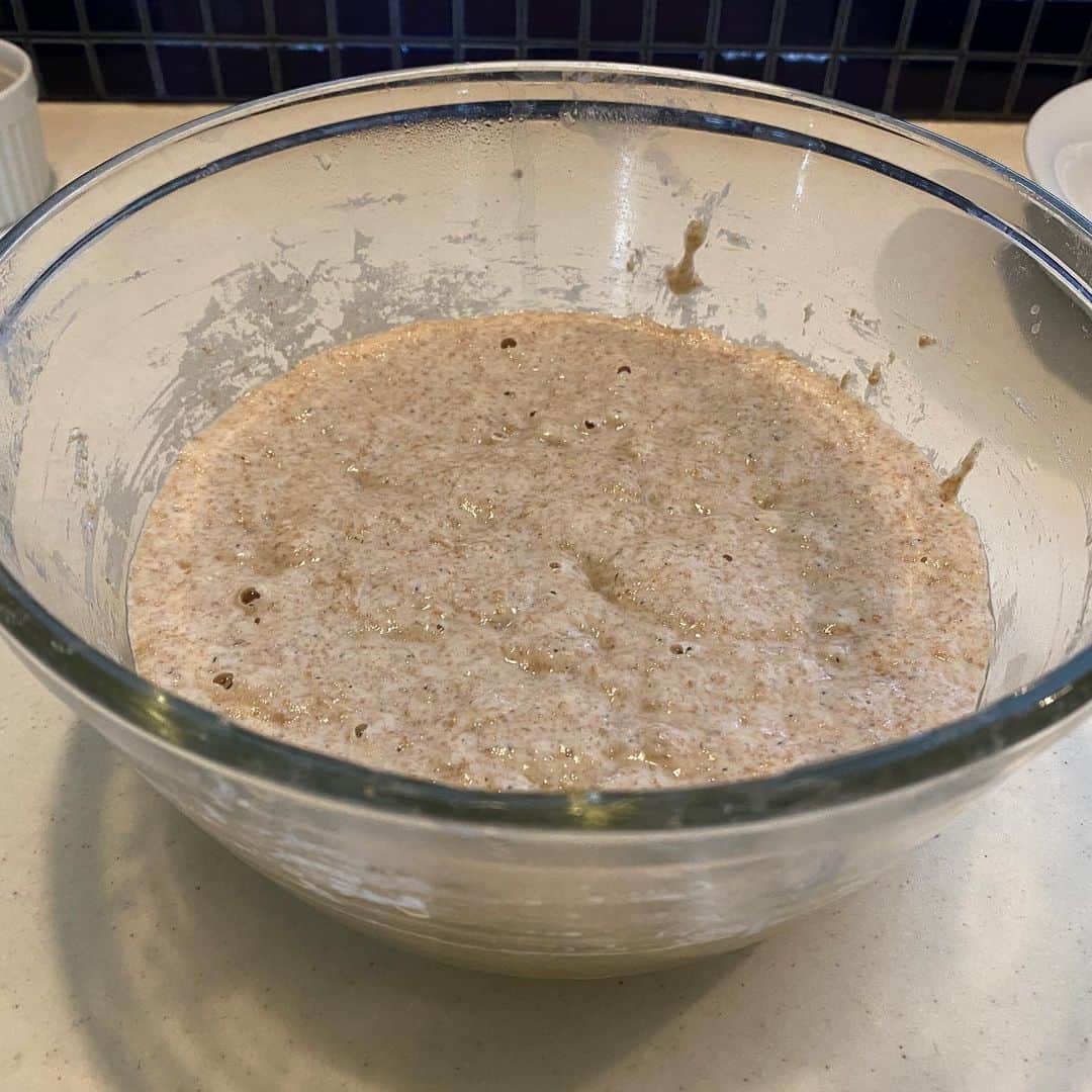 のインスタグラム：「Hail Ron Yeastly.」