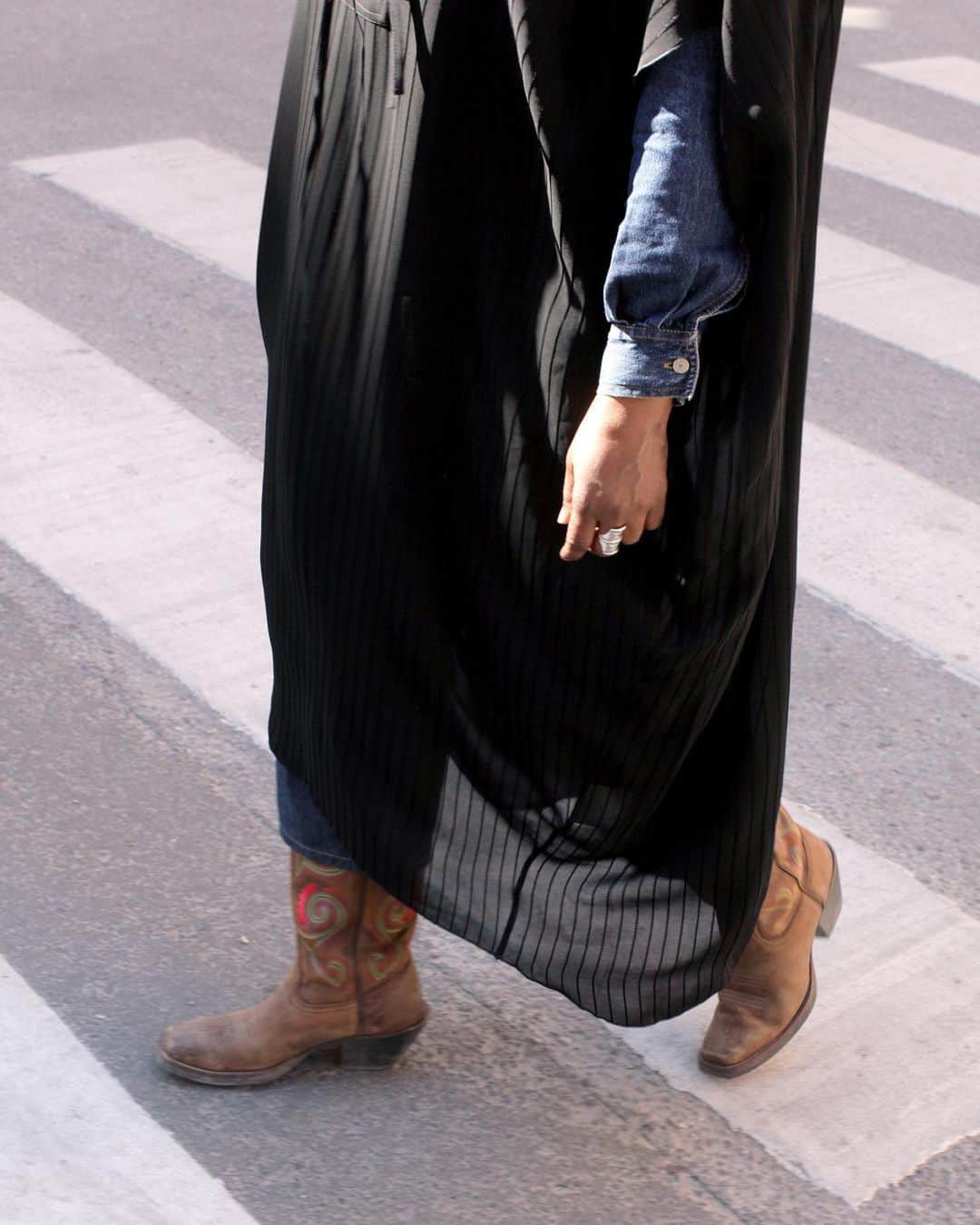 ホープさんのインスタグラム写真 - (ホープInstagram)「@opubor here documented on the streets of Stockholm wearing Chant Bamboo Kaftan.⁠⠀ ⁠⠀ #hope #meaningofadress #ss20⁠」5月25日 2時10分 - hopestockholm