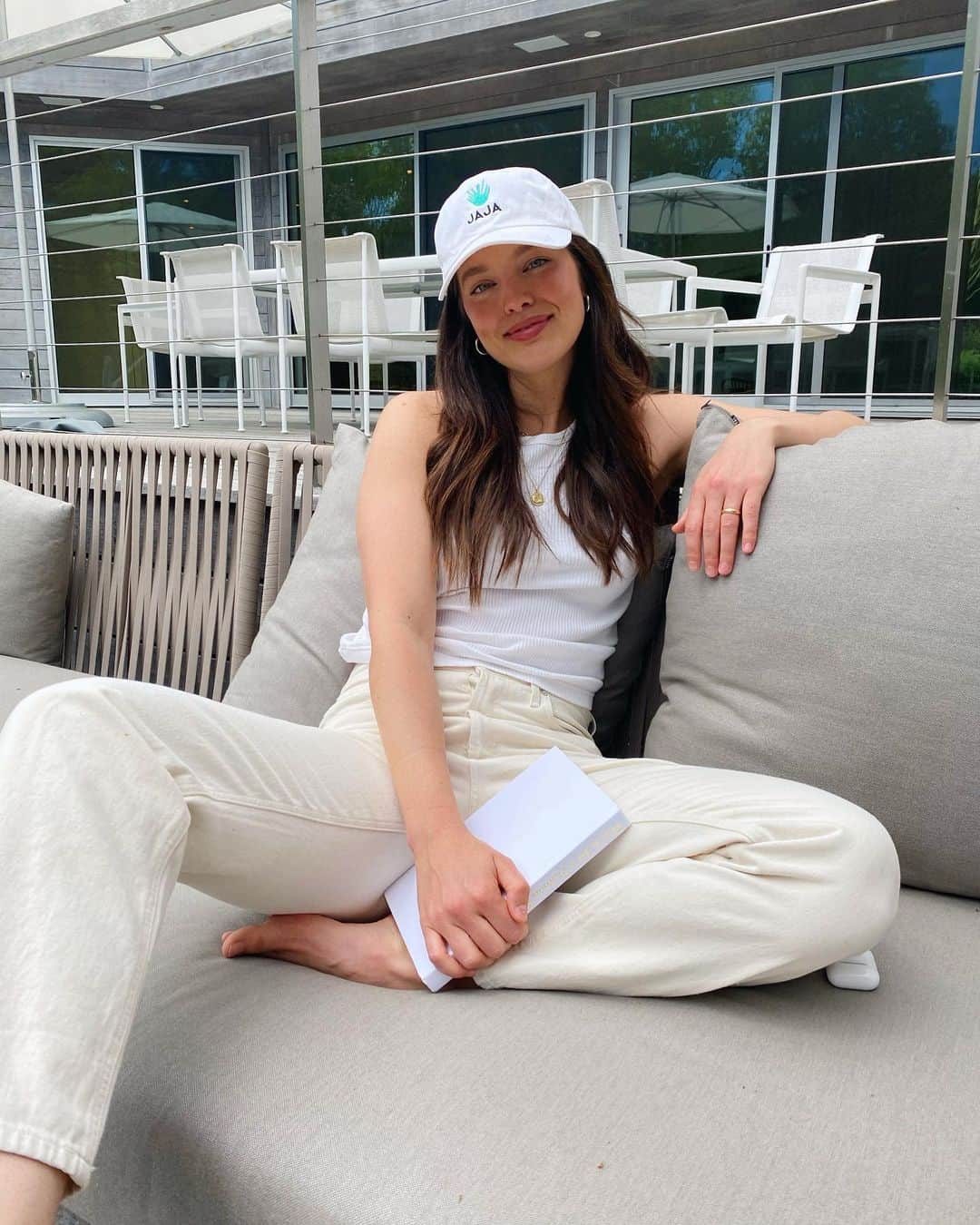 エミリー・DiDonatoのインスタグラム：「Sunshine 💛 PS I posted a new video on YouTube this AM! Link in bio!」