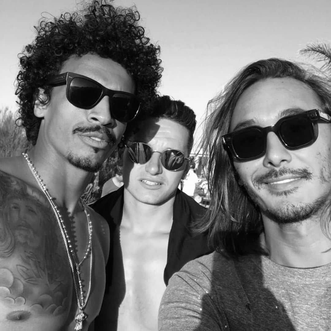 フロリアン・トヴァンのインスタグラム：「Amigos ! 😎💙 @sylvainarmand」